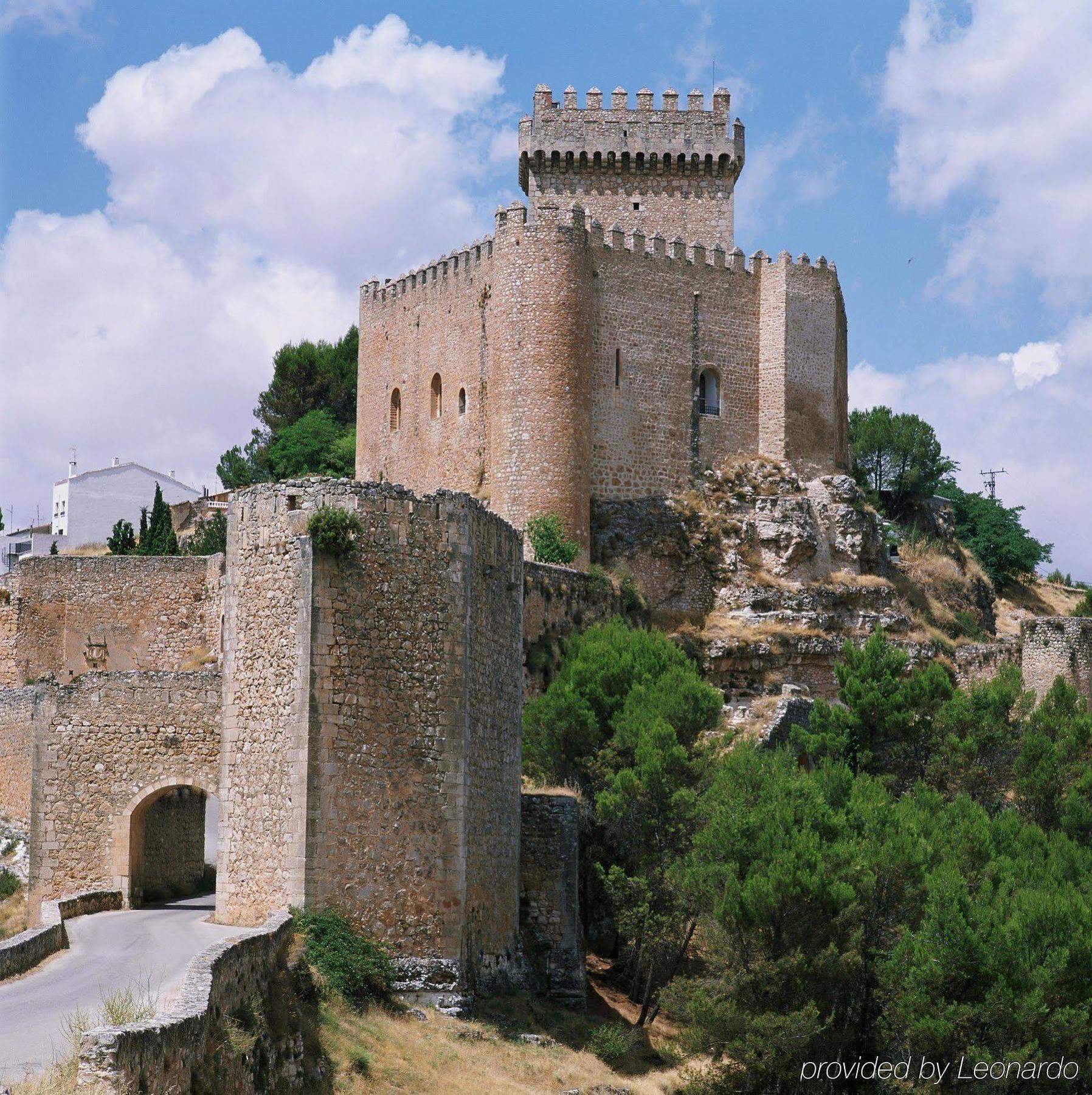 Parador De Alarcon Exterior photo